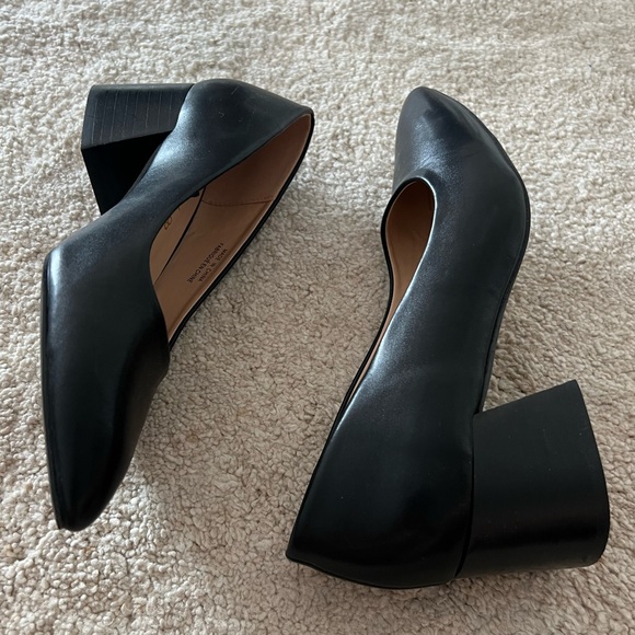 BRAND NEW Joe Fresh black heels - Picture 5 of 6